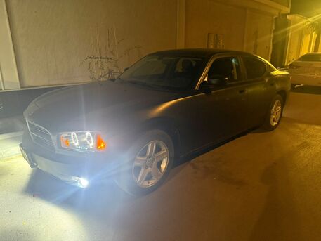 Riyadh, Vehicles, Cars & Trucks , SAR 17500,  Dodge Charger Sxt,  2010,  Automatic,  300000 KM,  DODHE CHARHER  V6 BLACK 🖤