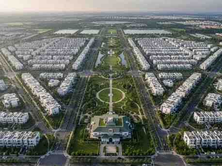 Dubai, Real Estate For Sale, AED 3,  3 BR,  22002500 Sq. Meter,  BR-3 Townhouse | Private Garden | Open-Plan Living | Family Community