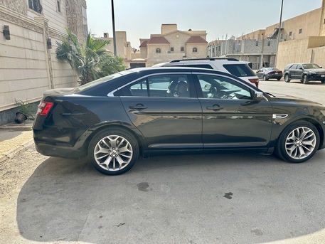 Riyadh, Vehicles, Cars & Trucks , SAR 35000,  Ford Taurus,  2014,  Automatic,  291331 KM,   Limited &ndash; Excellent Condition | Family Driven | Ready To Go