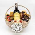 Wicker Basket Wine &ndash; Classic And Elegant Gift Choice