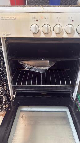 Jubail, Appliances, SAR 250,  Electric Oven With 4 Cooking Burners 2 Trays For Grill And Pizza Pan