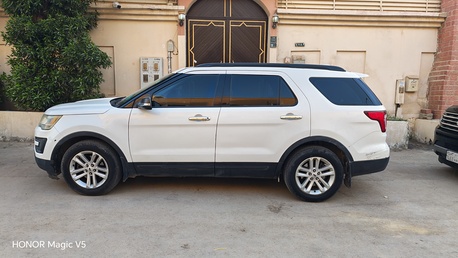 Riyadh, Vehicles, Cars & Trucks , SAR 55000,  Ford Explorer,  2017,  Automatic,  187000 KM,   Base