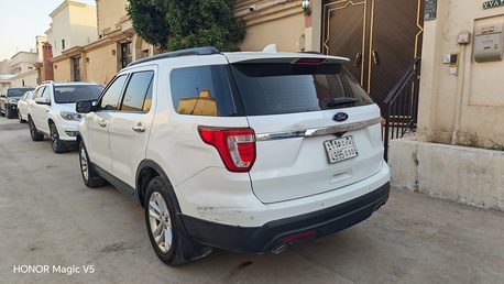 Riyadh, Vehicles, Cars & Trucks , SAR 55000,  Ford Explorer,  2017,  Automatic,  187000 KM,   Base