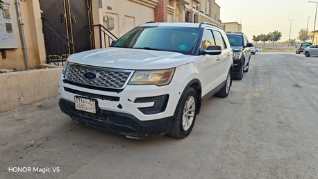 Riyadh, Vehicles, Cars & Trucks , SAR 55000,  Ford Explorer,  2017,  Automatic,  187000 KM,   Base
