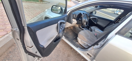 Madinah, Vehicles, Cars & Trucks , SAR 19500,  Toyota RAV4,  2007,  Automatic,  297000 KM,  Toyota Rav 4  Full Option 4?4 4 Cylinder