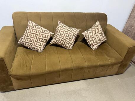 Al Malaz, Furniture, SAR 1700,  Household Items (Sofa, Heater,Single Cot, Pooja Unit And Split Ac Unit