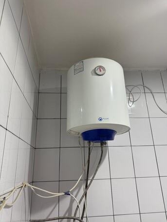 Al Malaz, Furniture, SAR 1700,  Household Items (Sofa, Heater,Single Cot, Pooja Unit And Split Ac Unit