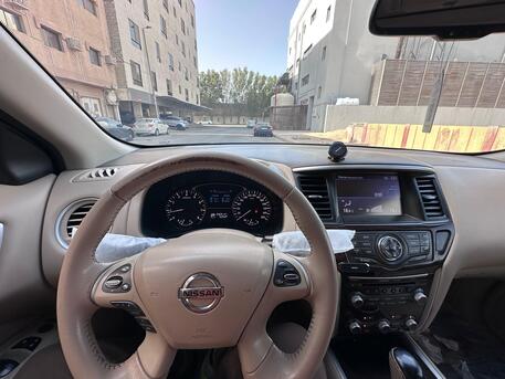 Khobar, Vehicles, Cars & Trucks , SAR 31500,  Nissan Pathfinder,  2014,  Automatic,  298000 KM,  WELL MAINTAINED FAMILY USE CAR  BETTER THAN FORTUNER RELAX LESS PRICE