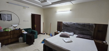 Riyadh, Housing Exchanges, SAR 1000/month,  Studio,  Room Available For Executive Bachelor Preferred Pakistani