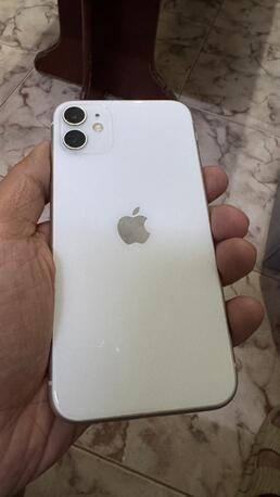 Manfuha Al-Jadidah, Mobile Phones, SAR 700,  IPhone 11, 128 GB, White Color, Excellent Condition, Battery, 74% Never Repaired Or Opened
