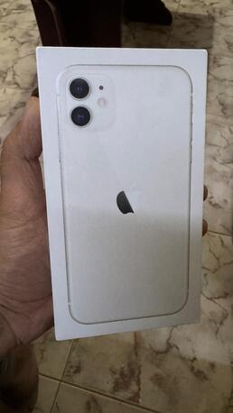 Manfuha Al-Jadidah, Mobile Phones, SAR 700,  IPhone 11, 128 GB, White Color, Excellent Condition, Battery, 74% Never Repaired Or Opened