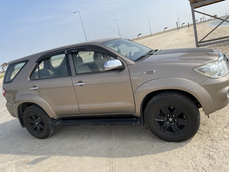 Riyadh, Vehicles, Cars & Trucks , SAR 30000,  Toyota Fortuner,  2011,  Automatic,  264 KM,  Rush For Sale