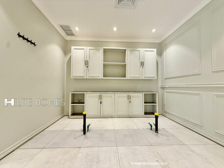 Sharq, Shops, KWD 2000,  Salon Space For Rent In Sharq, Kuwait