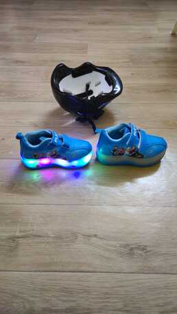 Jeddah, Baby & Kid Stuff, SAR 70,  SKATING SHOES WITH HELMET