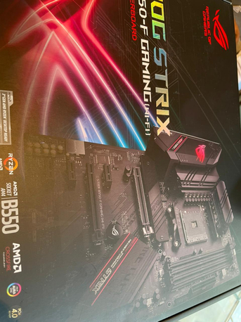 Al Naseem, Computers, SAR 7000,  High End Gaming PC With Streaming Equipment