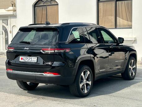 East Riffa, Vehicles, Cars & Trucks , BHD 15800,  Jeep Grand Cherokee Limited,  2023,  Automatic,  48000 KM,   MODEL  FOR SALE