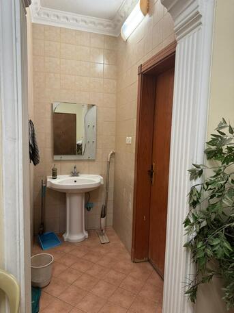 Riyadh, Rooms Available, SAR 1500/month,  Furnished,  150 Sq. Meter,  1 FURNISHED ROOM AVAILABLE IN 3BHK APARTMENT WITH SEPARATE BATHROOM AND SHARING KITCHEN