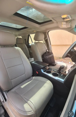 Salmaniya, Vehicles, Cars & Trucks , Sar 29999,  Ford Explorer,  2012,  Automatic,  187000 KM,   Ford Explore  Looking Price 32000