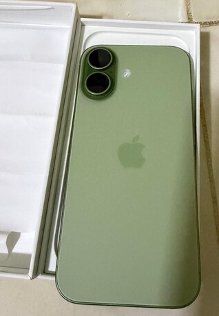 Al Malaz, Mobile Phones, SAR 2950,  Iphone 17 Sage Green 256GB