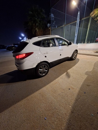 Riyadh, Vehicles, Cars & Trucks , SAR 32,  Hyundai Tucson,  2014,  Automatic,  290 KM,