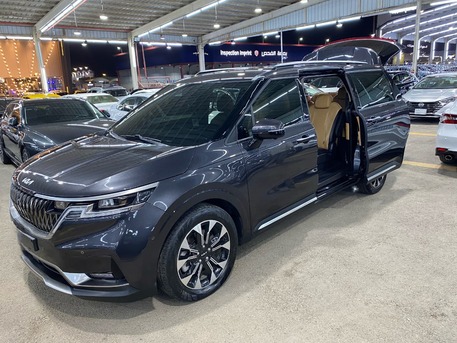 Riyadh, Vehicles, Cars & Trucks , SAR 86500,  KIA CARNIVAL,  2022,  Automatic,  34000 KM,  MID OPTION 9 SEATER FAN DISEL =-=