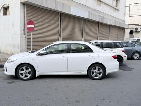 Ras Rumman, Vehicles, Cars & Trucks , BHD 2500,  Toyota Corolla,  2013,  Automatic,  25 KM,    , Very Good Condition