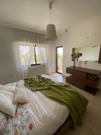 Amman, Apartments/Houses, JOD 12000/year,  Furnished,  3 BR,  170 Sq. Meter,  Furnished Apartment For Rent In Shmeisani