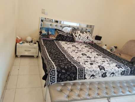 Sharjah, Short-term Wanted, AED 3300,  Furnished,  2000 Sq. Meter,  Flat For Rent