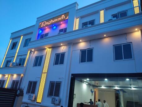 Noida, Travel, Best Hotel In Ayodhya