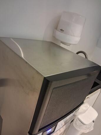 Riyadh, Appliances, SAR 1500,  Ice Maker For Coffee Shop