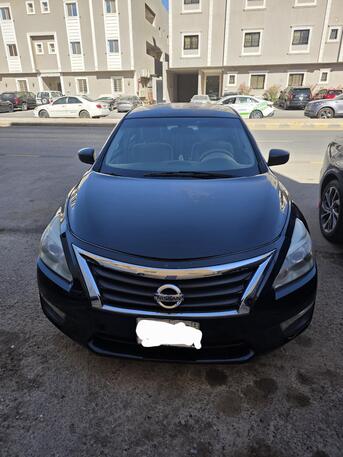 Riyadh, Vehicles, Cars & Trucks , SAR 15000,  Nissan Altima,  2013,  Automatic,  180500 KM,    , Good Condition