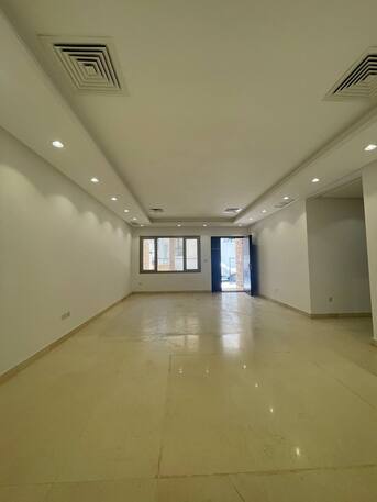 Funaitees, Villas, KWD 1300,  500 Sq. Meter,  Nice And Modern 5 Bedroom Villa In Fnaitess For Rent At 1300KD