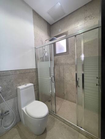 Funaitees, Villas, KWD 1300,  500 Sq. Meter,  Nice And Modern 5 Bedroom Villa In Fnaitess For Rent At 1300KD