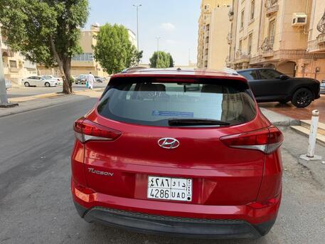 Mushrefah, Vehicles, Cars & Trucks , SAR 50000,  Hyundai Tucson,  2016,  Automatic,  75000 KM,  Car Sale