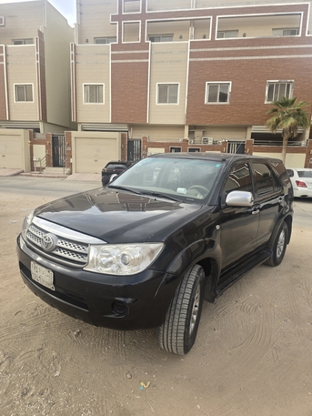 Riyadh, Vehicles, Cars & Trucks , SAR 28000,  Toyota Fortuner,  2007,  Automatic,  535 KM,