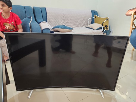 East Riffa, Electronics, BHD 50,  Tcl 50 Inch Curve Tv