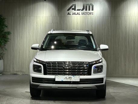 East Riffa, Vehicles, Cars & Trucks , BHD 4700,  Hyundai Venue,  2023,  Automatic,  40000 KM,   TURBO MODEL  FOR SALE
