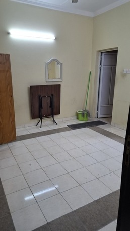 Manama, Rooms Available, 2bhk Flat, 1 Room Attached Bathroom, Ac,,cupboard, Gas,fridge
