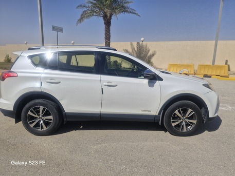 Dammam, Vehicles, Cars & Trucks , SAR 50000,  Toyota RAV4,  2016,  Automatic,  340000 KM,  Rav4    340km / 50000 SAR