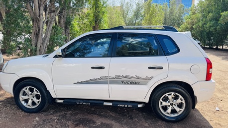 Al Aziziyah, Vehicles, Cars & Trucks , SAR 17500,  Hyundai Tucson,  2010,  Automatic,  307700 KM,   2.0 Liters