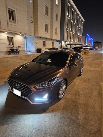 Riyadh, Vehicles, Cars & Trucks , SAR 54000,  Hyundai Sonata,  2018,  Automatic,  98000 KM,    Smart Very Good Condition