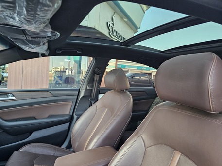 Riyadh, Vehicles, Cars & Trucks , SAR 54000,  Hyundai Sonata,  2018,  Automatic,  98000 KM,    Smart Very Good Condition