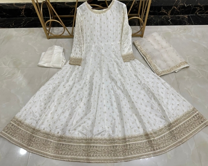 Thuqbah, Clothing & Accessories, SAR 200,  Ready To Wear Silk Embroidered