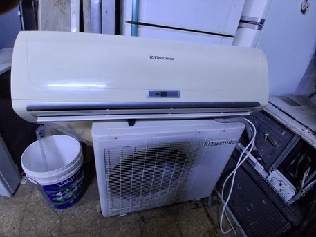 Muharraq, Air Conditioners, BHD 1,  Splits Ac And Window Ac For Sale