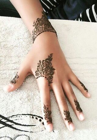 Jeddah, Beautician, Professional Henna Artist In Jeddah Makkah Madinah Riyadh Taif Saudi Arabia