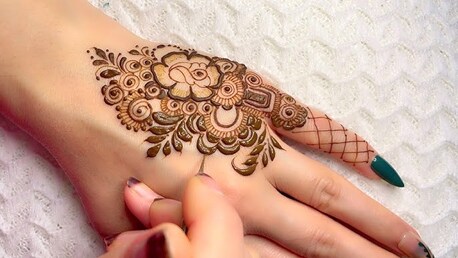 Jeddah, Beautician, Professional Henna Artist In Jeddah Makkah Madinah Riyadh Taif Saudi Arabia