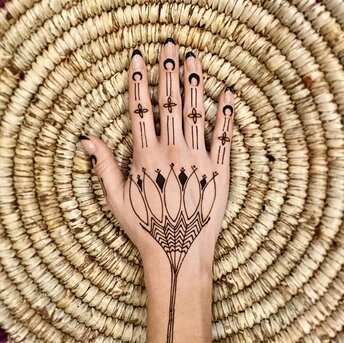 Jeddah, Beautician, Professional Henna Artist In Jeddah Makkah Madinah Riyadh Taif Saudi Arabia