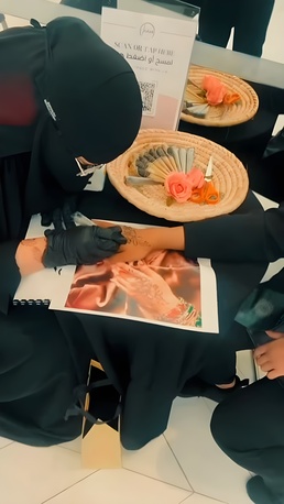 Jeddah, Beautician, Professional Henna Artist In Jeddah Makkah Madinah All Over KSA - Inaraelegance.com