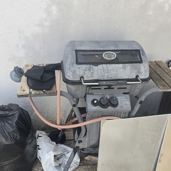 Riyadh, Farm & Garden, SAR 300,  Green Outdoor Grass / Gas BBq