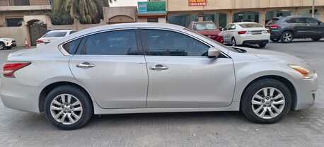Manama, Vehicles, Cars & Trucks , BHD 2300,  Nissan Altima,  2016,  Automatic,  88900 KM,  Very Good Condition, Expat Ower, Urgent Sale !!